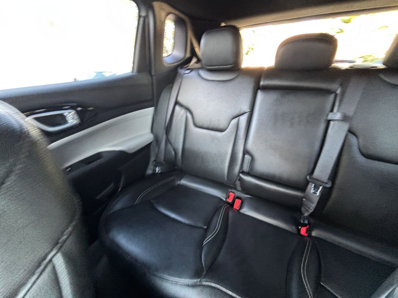 Used 2025 Jeep Compass Limited AWD/4WD image 40