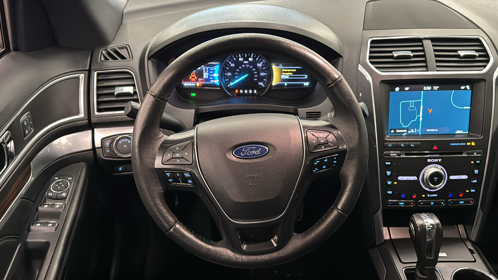 Used 2018 Ford Explorer Limited w/ Equipment Group 301A AWD/4WD image 12