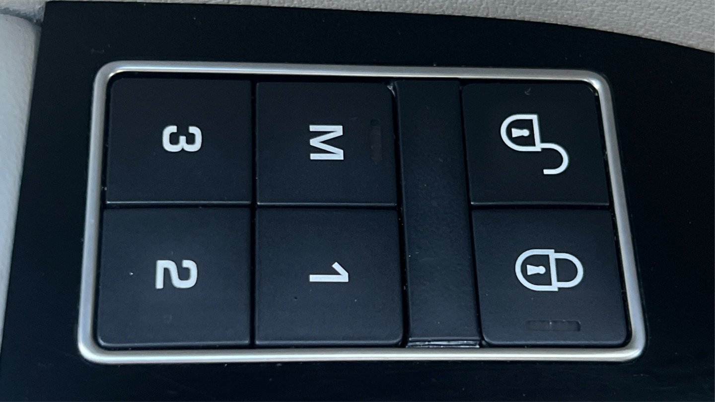 Used 2016 Land Rover Range Rover HSE AWD/4WD image 46