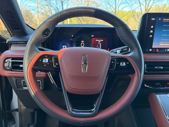 Used 2025 Lincoln Aviator Reserve w/ Equipment Group 201A image 13