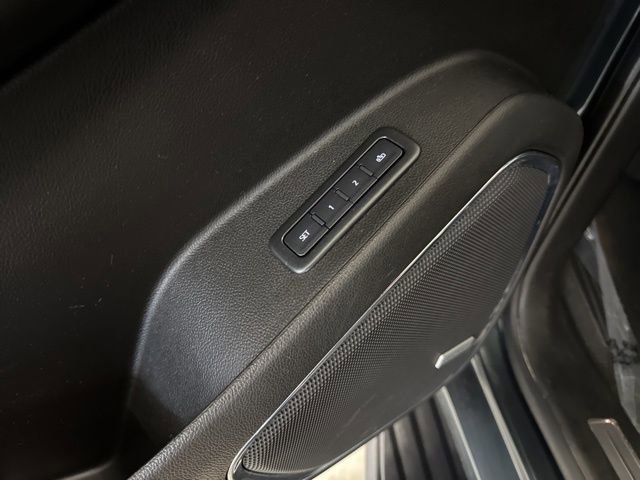 Used 2019 Chevrolet Suburban LT image 46