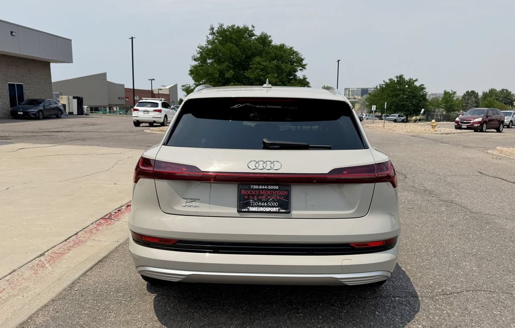 Used 2019 Audi e-tron Premium Plus AWD/4WD image 7