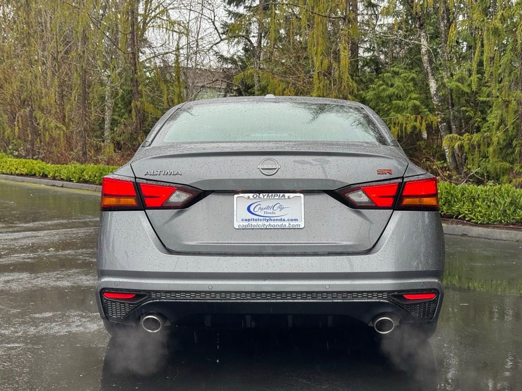 Used 2024 Nissan Altima 2.5 SR image 12