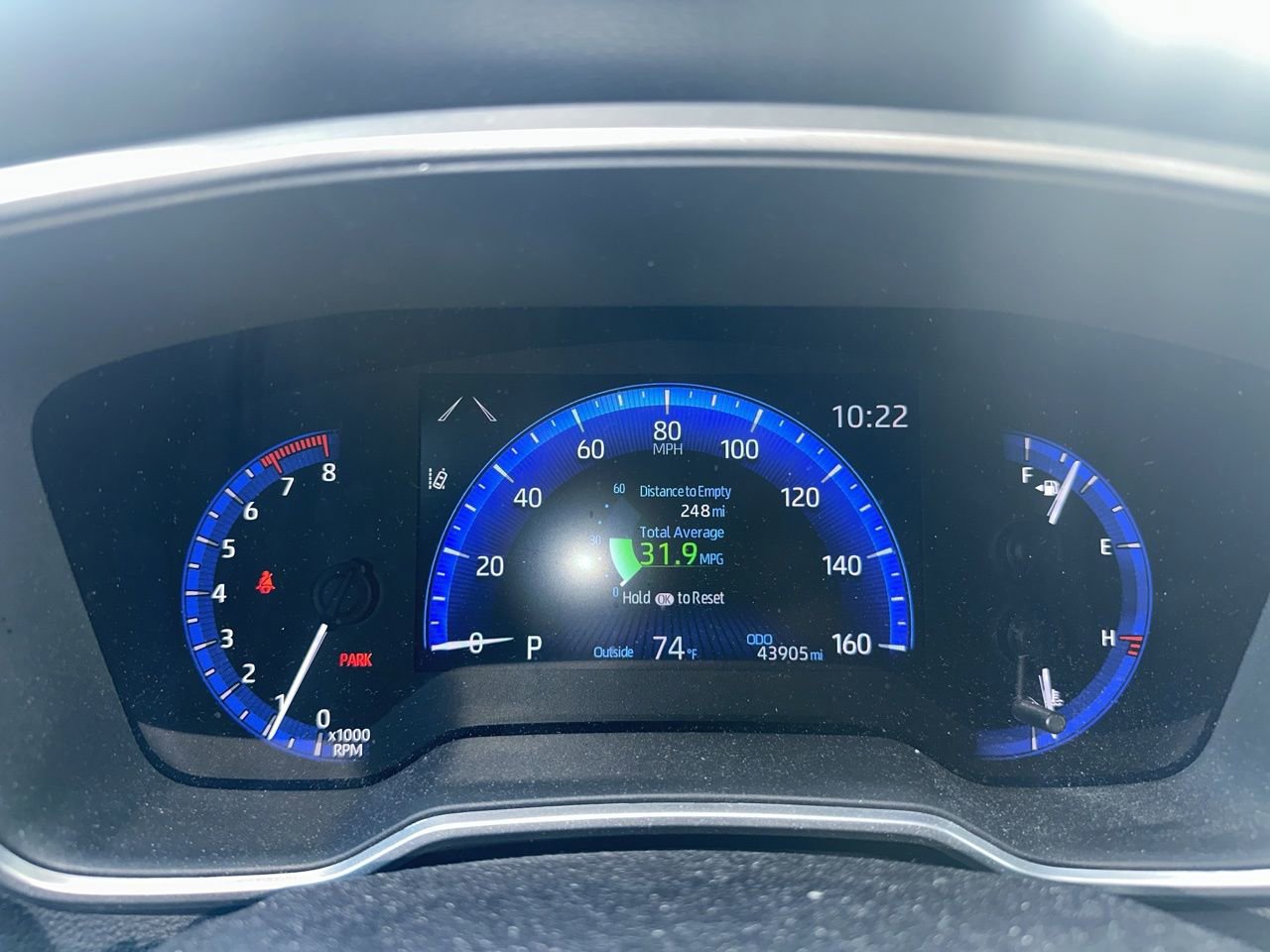 Used 2022 Toyota Corolla Cross XLE w/ Convenience Package image 9