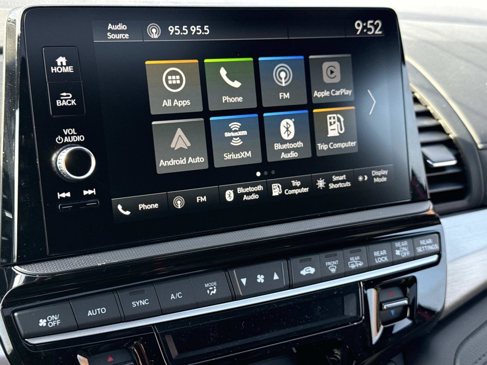 New 2026 Honda Odyssey Sport-L image 4