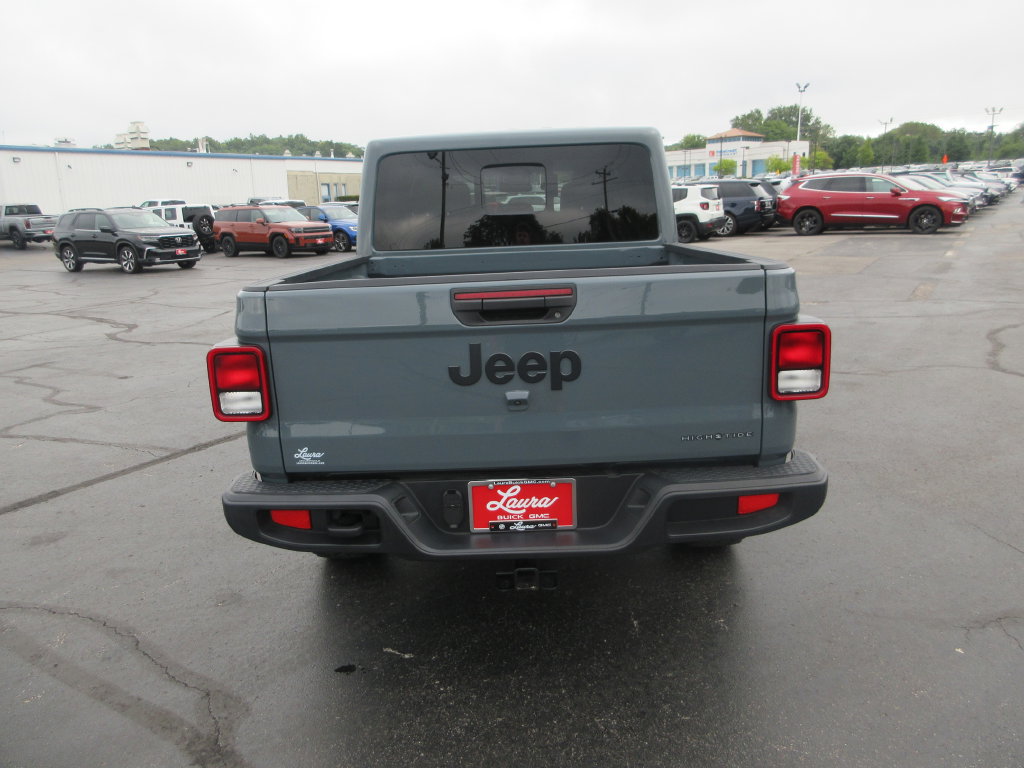 Used 2025 Jeep Gladiator Overland AWD/4WD image 8