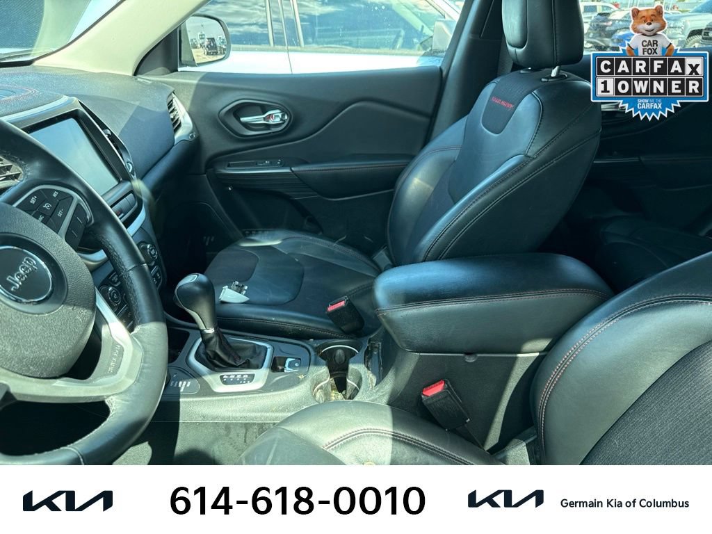 Used 2014 Jeep Cherokee Trailhawk AWD/4WD image 7