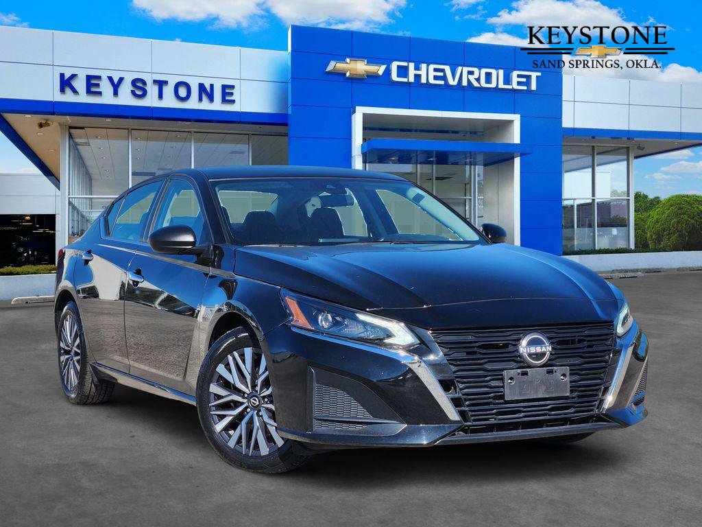 Used 2023 Nissan Altima 2.5 SV