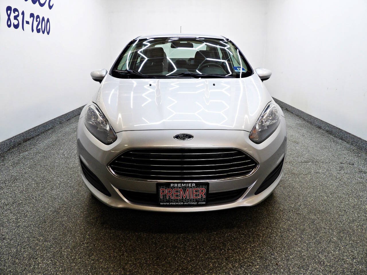 Used 2019 Chrysler Pacifica Touring-L FWD image 25