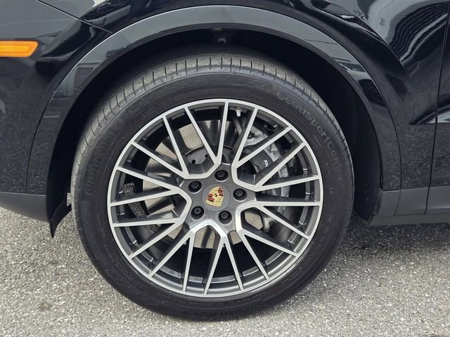 Used 2022 Porsche Cayenne image 10