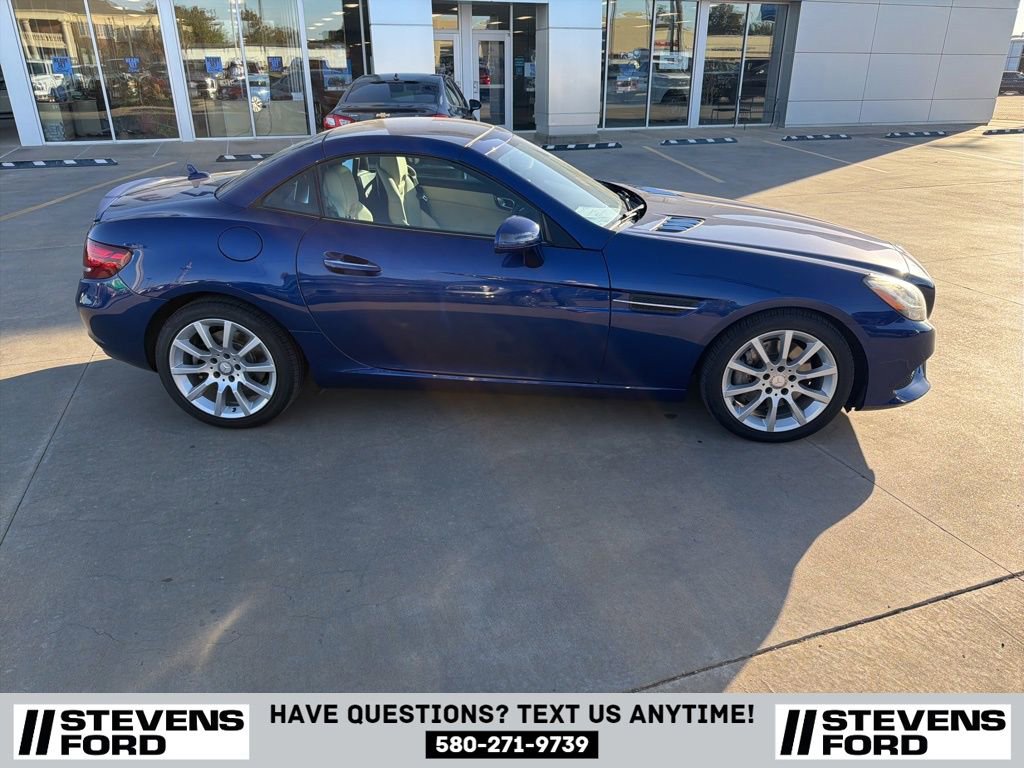 Used 2017 Mercedes-Benz SLC 300 image 3