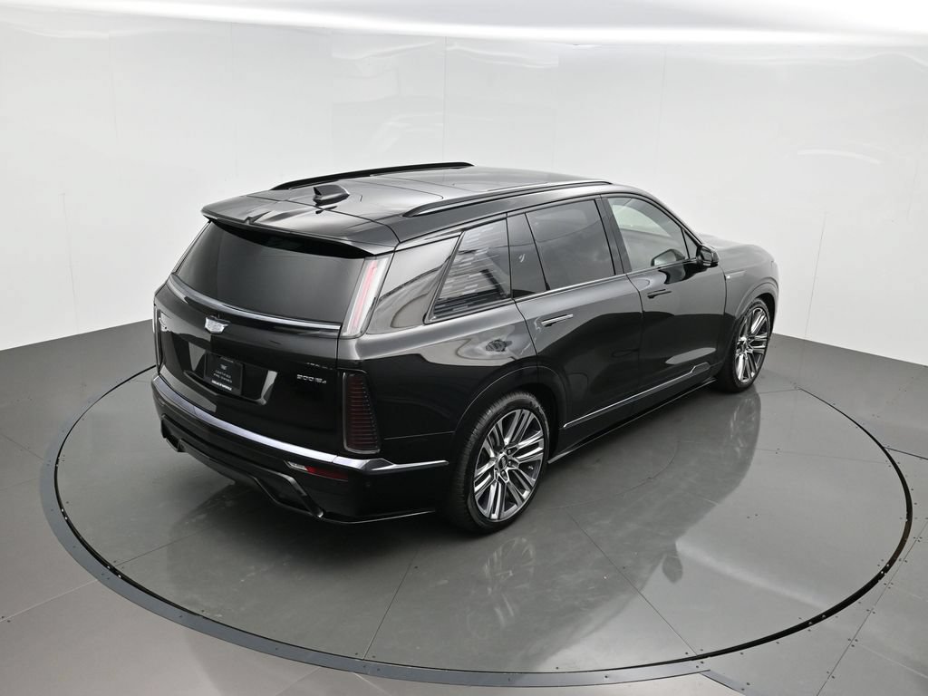 Certified 2026 Cadillac Vistiq Platinum w/ LPO, Floor Liner Package AWD/4WD image 41