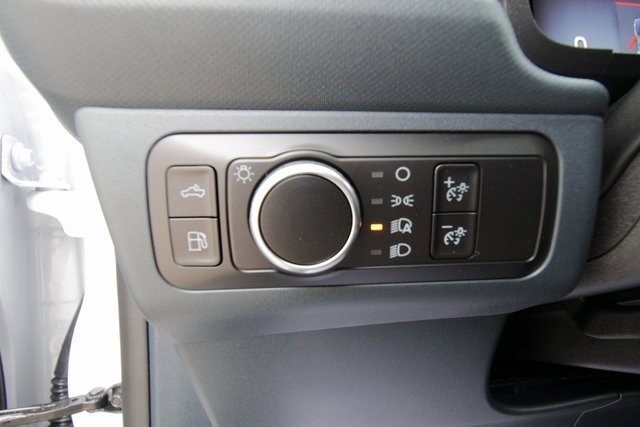 New 2025 Ford Maverick XL w/ Equipment Group 101A image 18