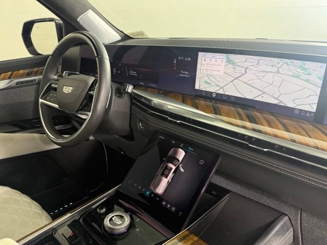 Used 2025 Cadillac Escalade Sport Platinum w/ LPO, Floor Liner Package AWD/4WD image 30