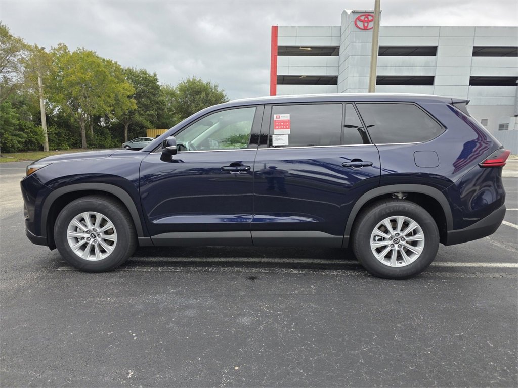 New 2026 Toyota Grand Highlander XLE image 8