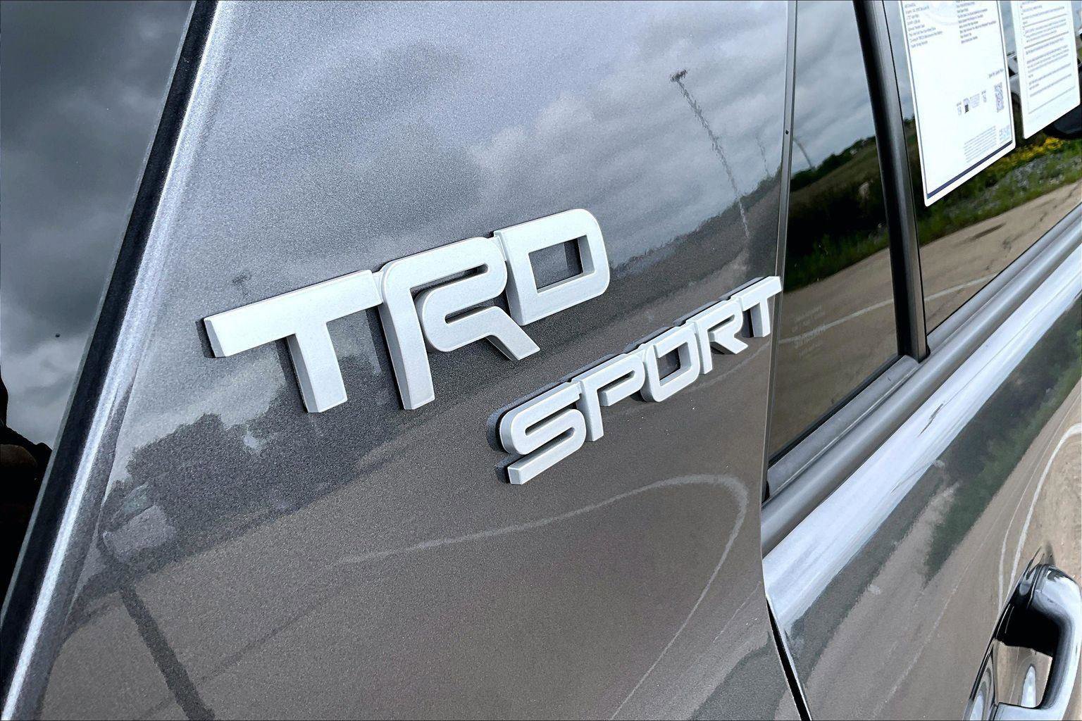 Used 2022 Toyota 4Runner TRD Sport w/ Technology Package AWD/4WD image 9