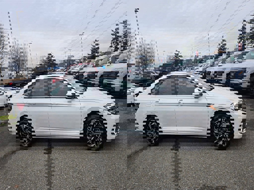 Used 2022 Volkswagen Jetta SEL image 4