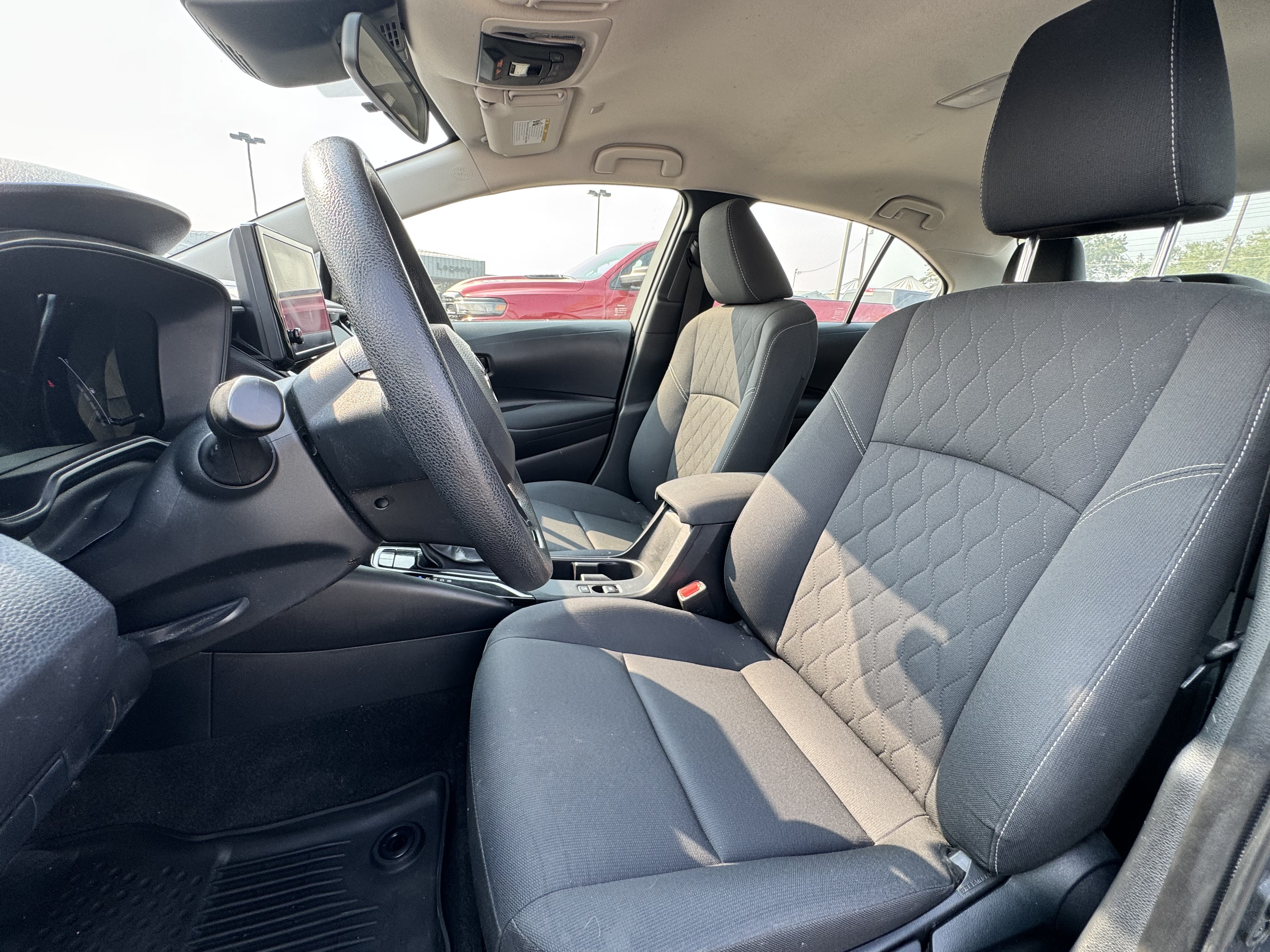Used 2026 Toyota Corolla LE FWD image 17