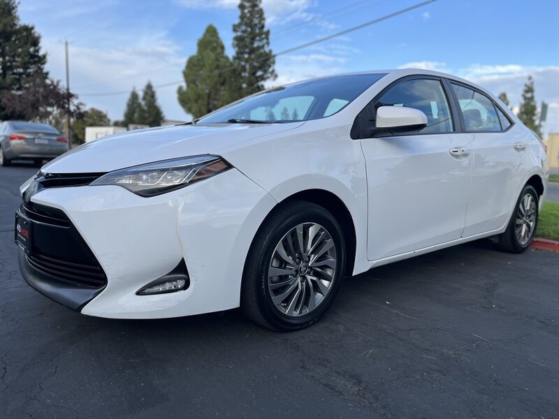 Used 2018 Toyota Corolla XLE w/ Carpet Mat Package (TMS) FWD image 6