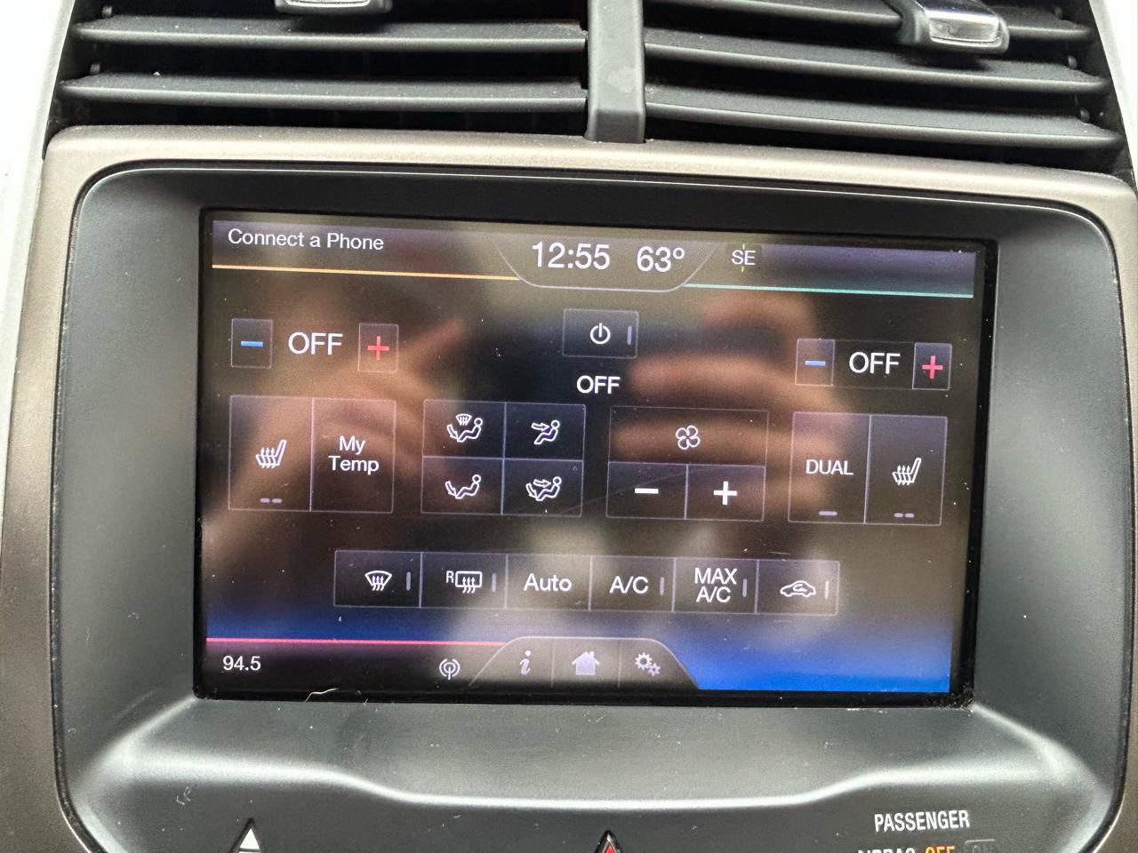 Used 2013 Ford Edge SEL FWD image 25