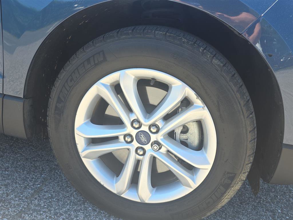 Used 2019 Ford Edge SEL w/ Equipment Group 201A AWD/4WD image 13