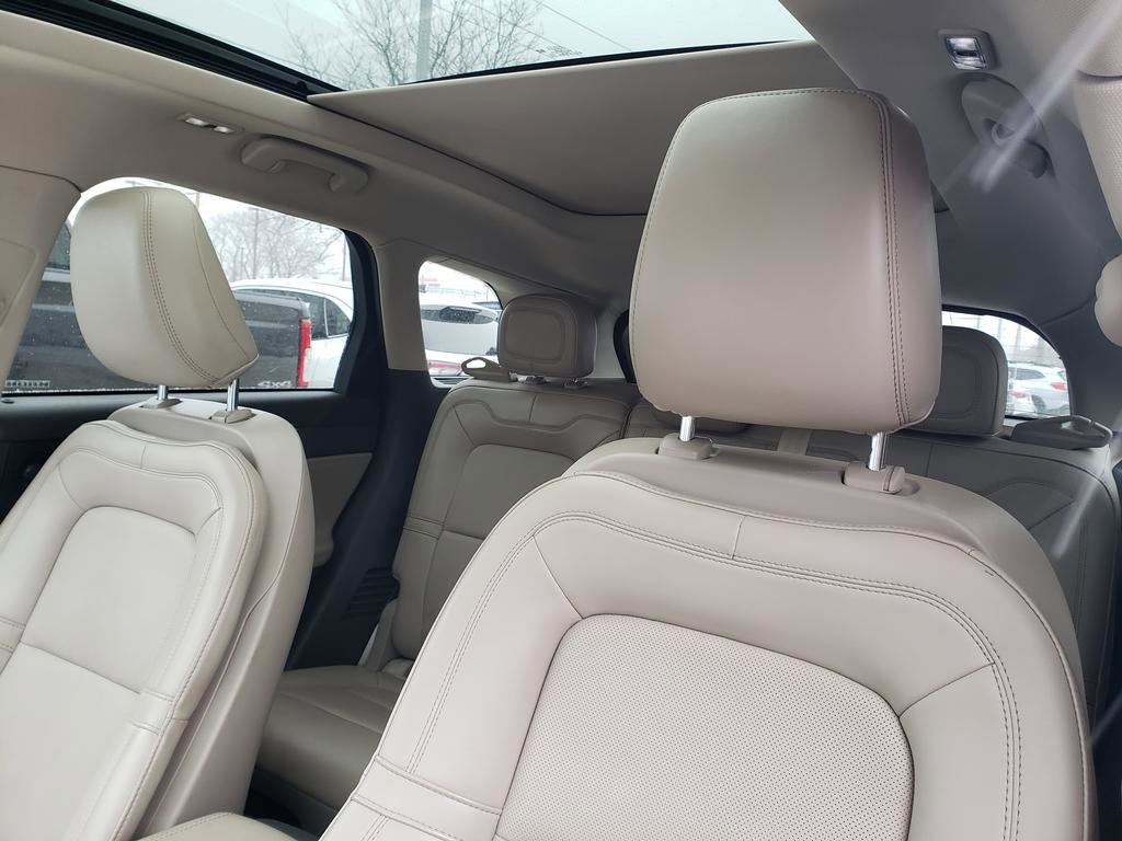 Used 2021 Lincoln Corsair Reserve w/ Elements Package image 27