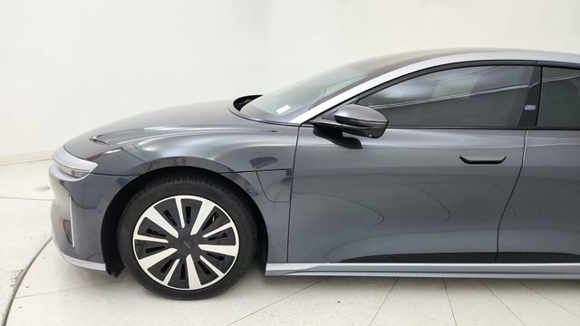 Used 2024 Lucid Air Touring image 9