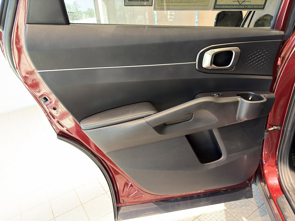 Certified 2024 Kia Sorento LX image 20