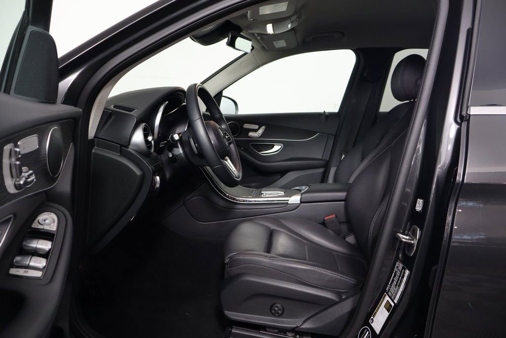 Used 2022 Mercedes-Benz GLC 300 image 10