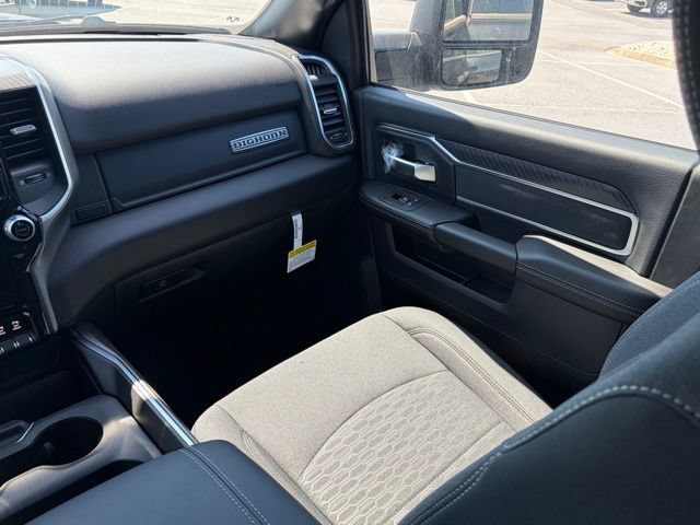 New 2026 RAM 2500 Big Horn AWD/4WD image 33