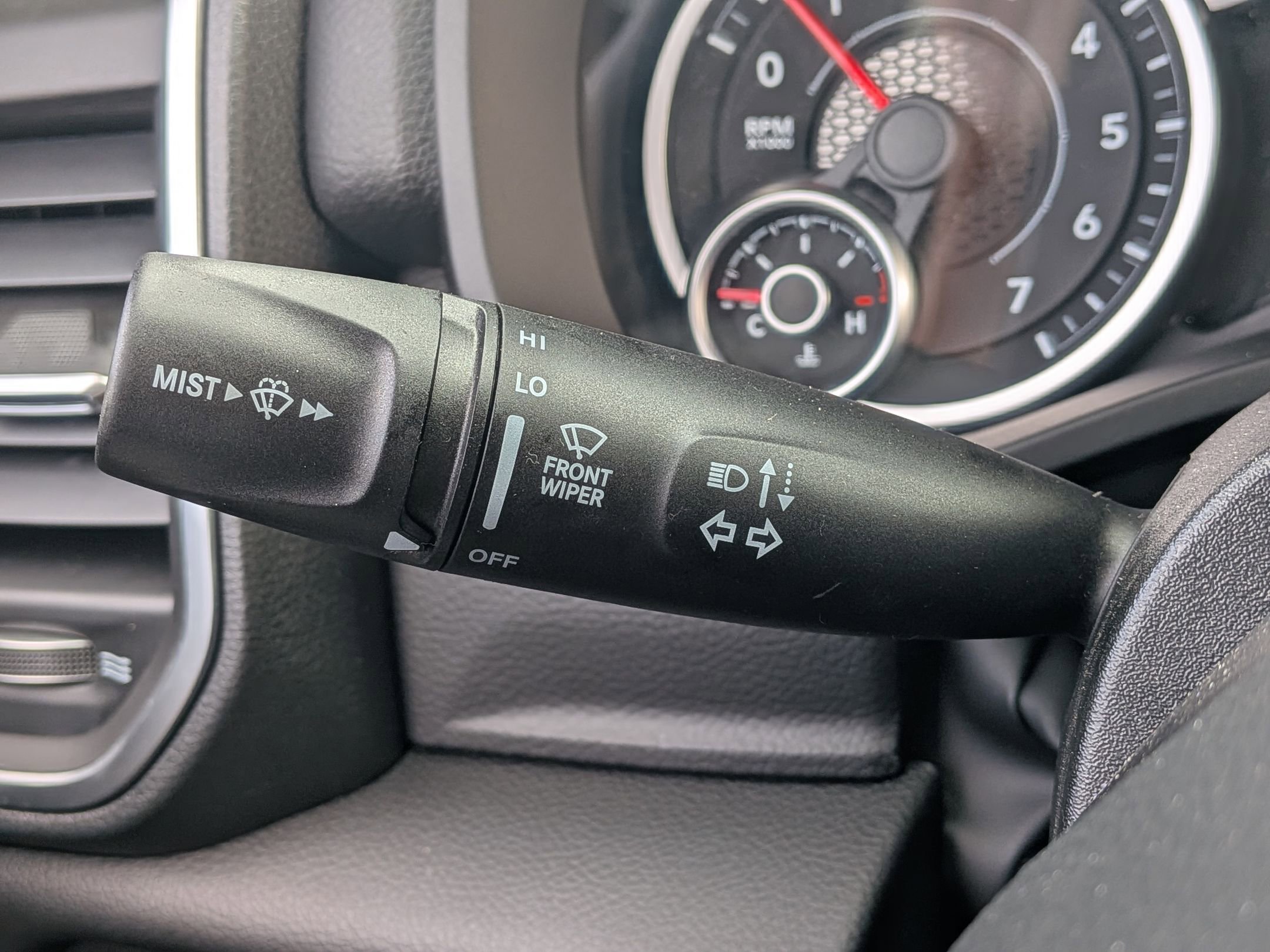 New 2026 RAM 1500 4x4 Crew Cab image 14