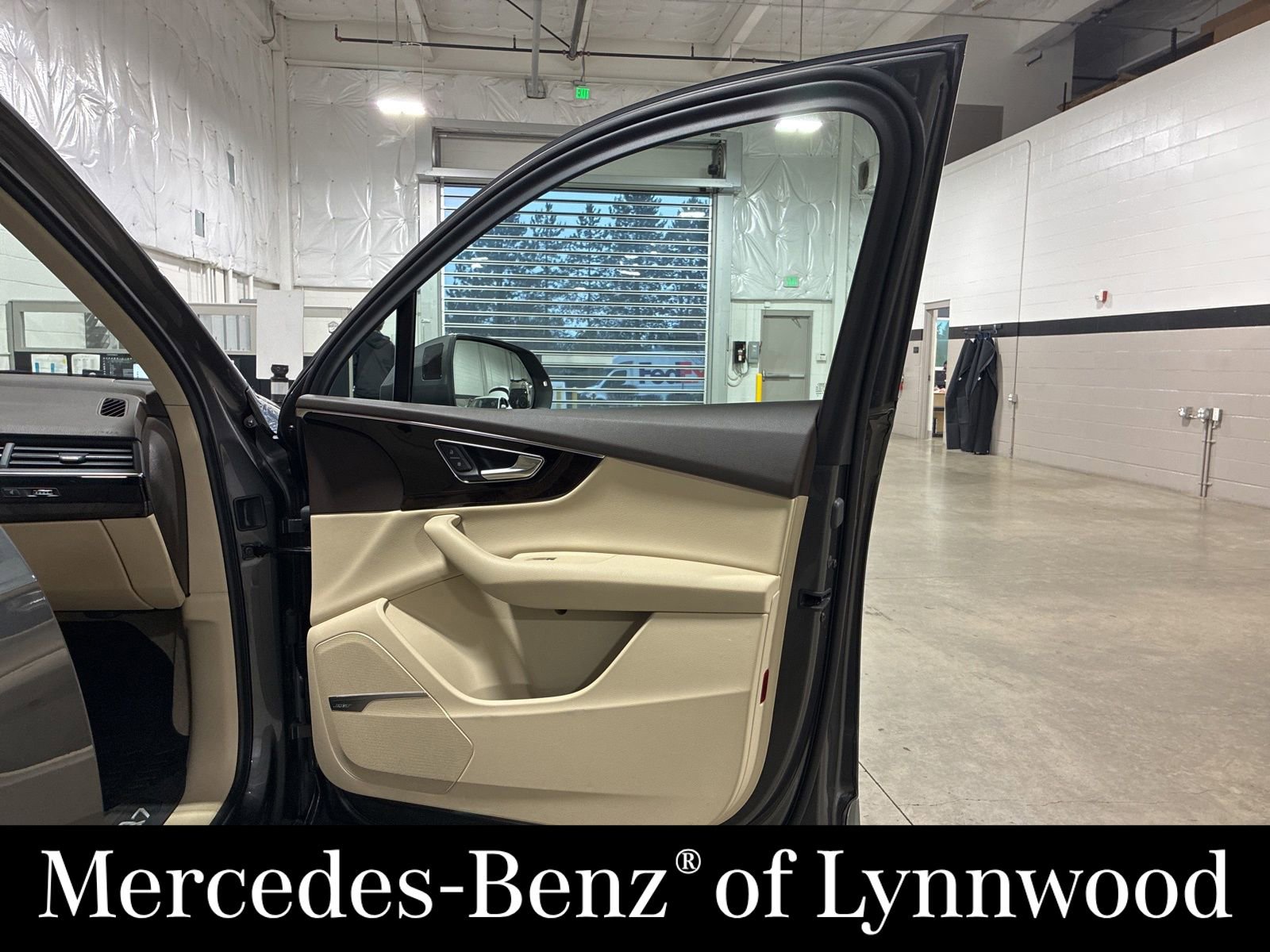 Used 2019 Audi Q7 3.0T Prestige w/ Prestige Package image 27