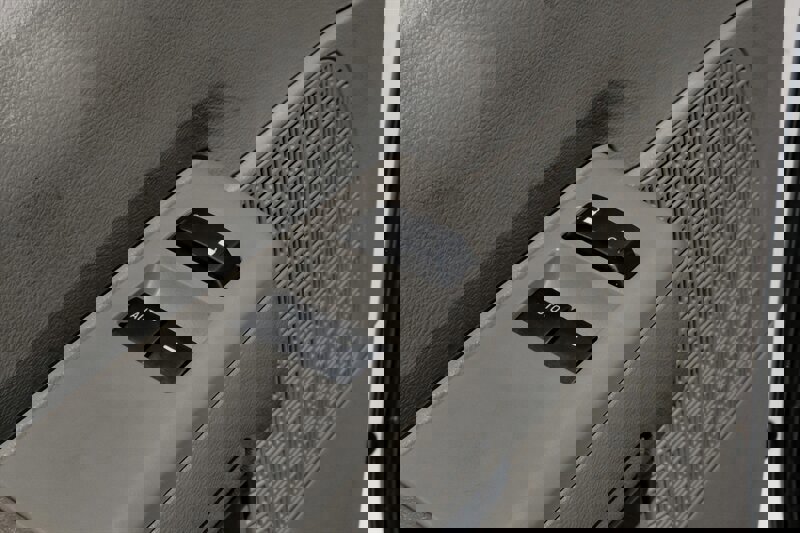 Used 2013 Ford E-350 and Econoline 350 Extended Super Duty w/ PWR Group image 32