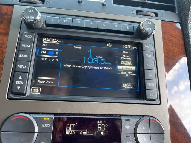 Used 2012 Lincoln Navigator 4WD image 33