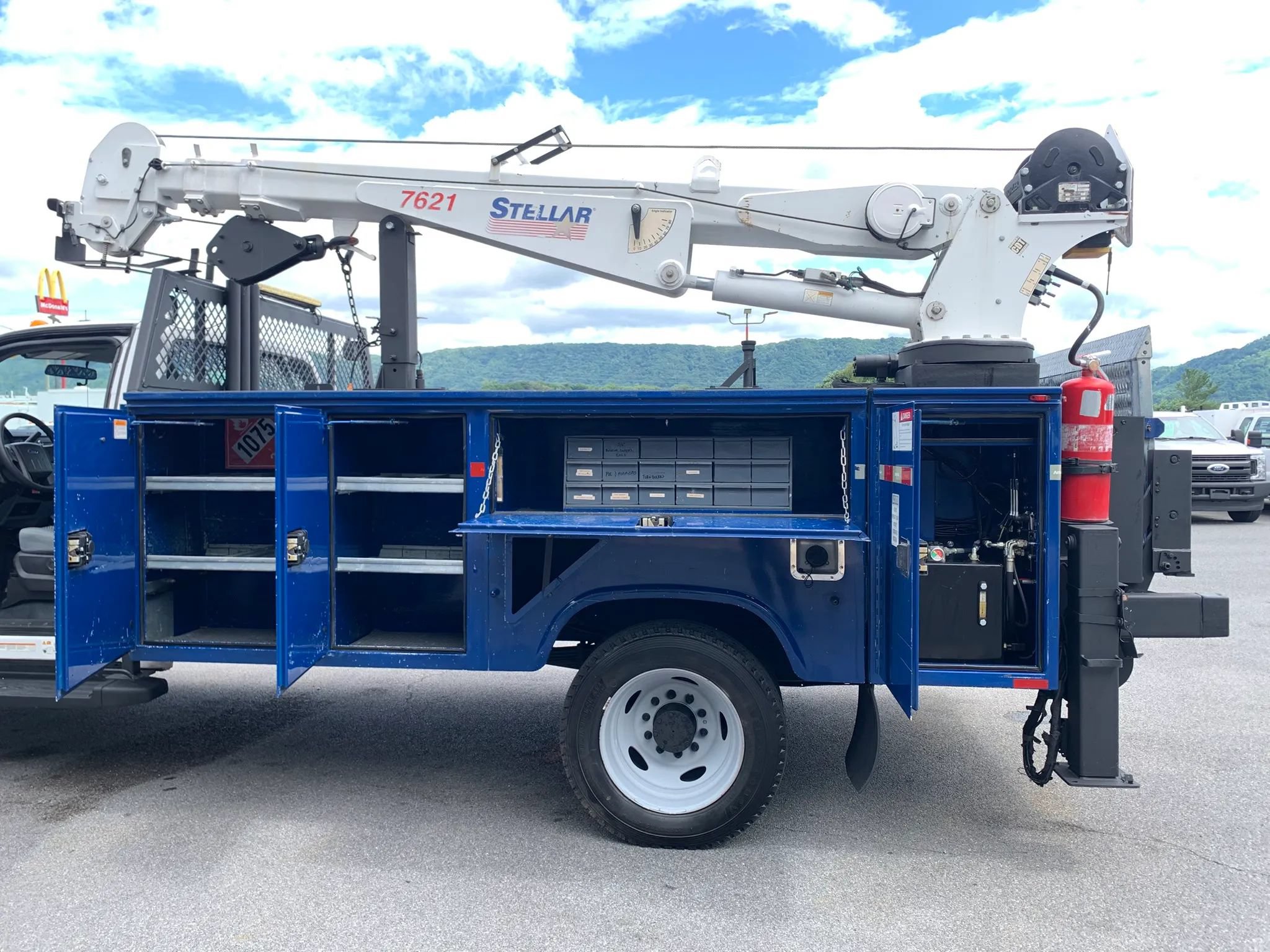Used 2014 Ford F550 4x4 Regular Cab Super Duty image 25