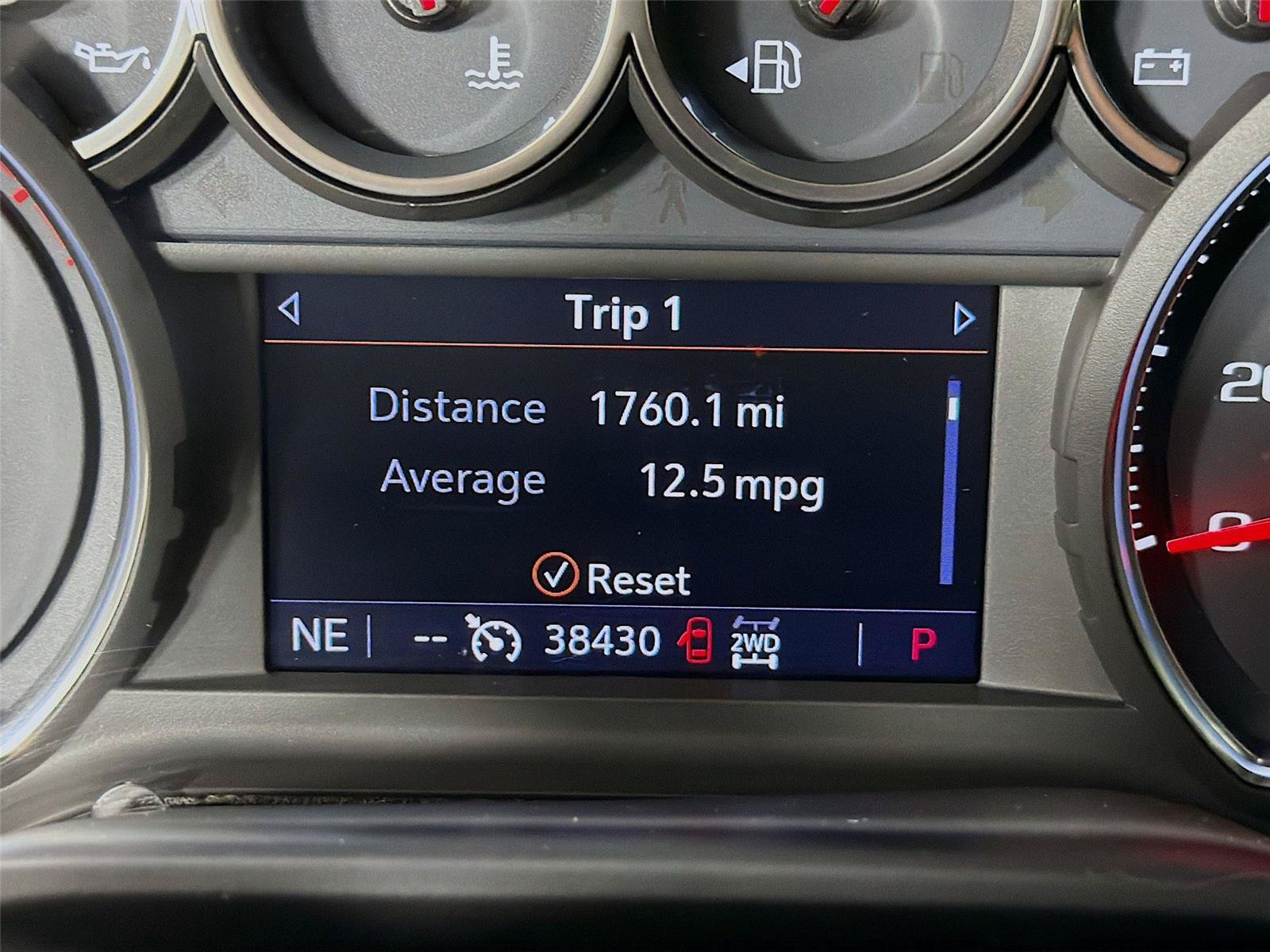 Used 2019 Chevrolet Silverado 1500 LT w/ All-Star Edition AWD/4WD image 18