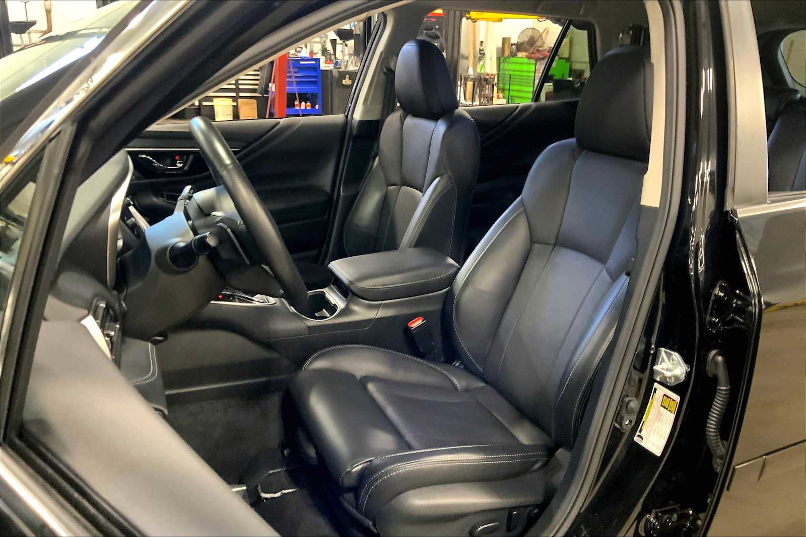 Used 2023 Subaru Outback Limited image 10
