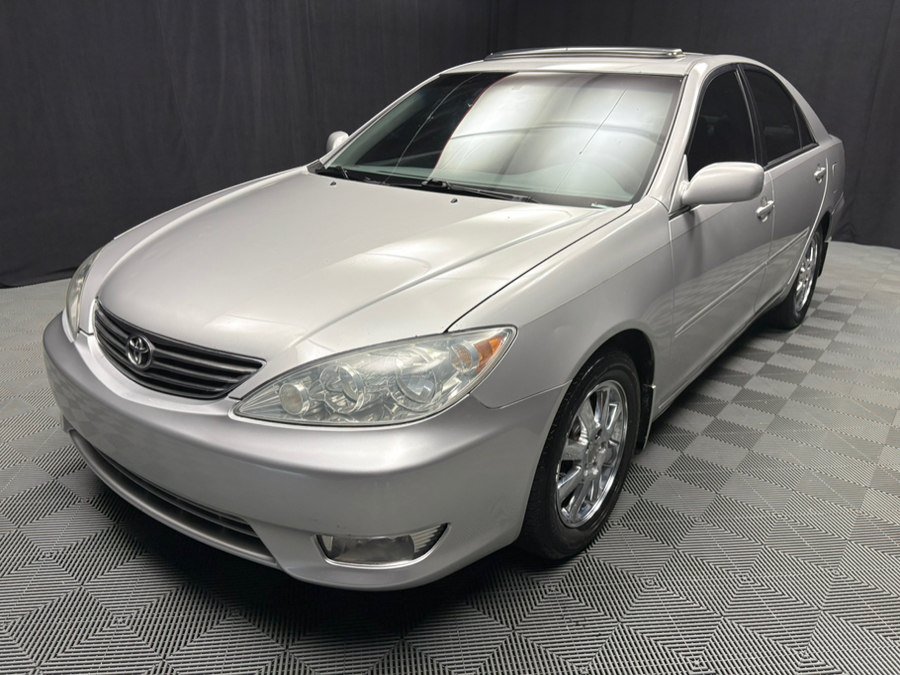 Used 2006 Toyota Camry XLE FWD Sedan 3.0L 6-Cyl image 2