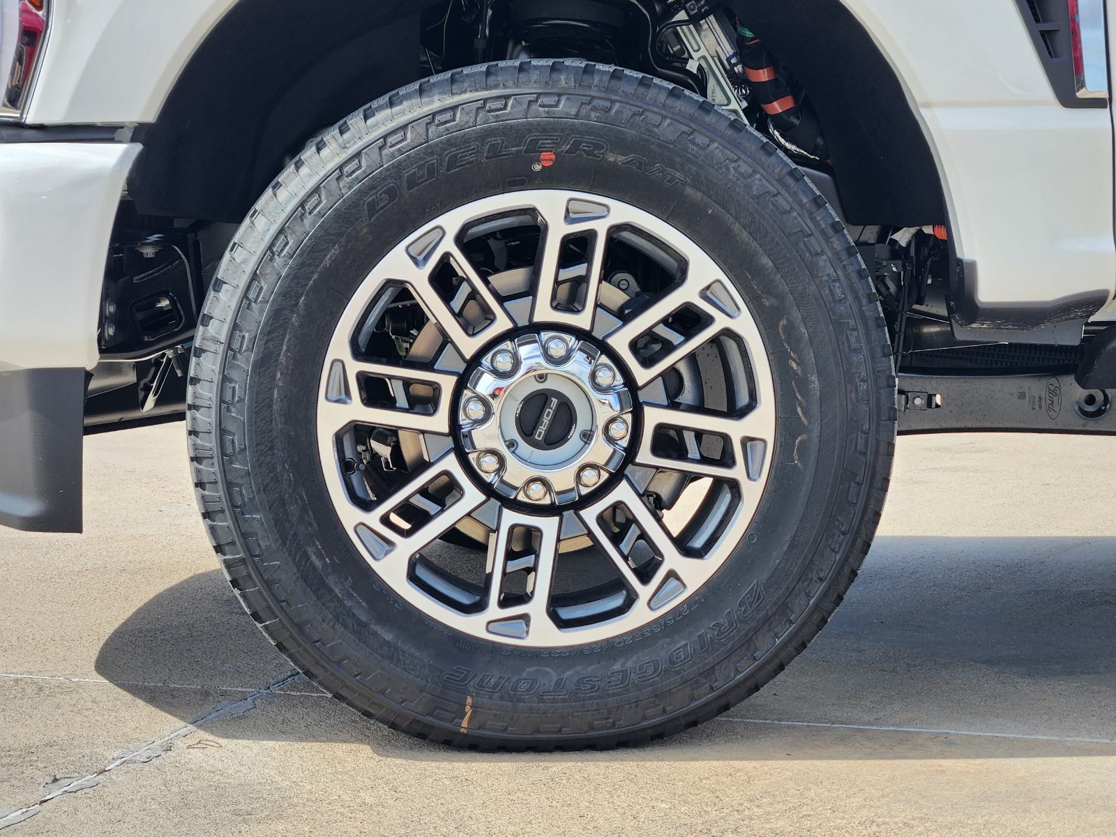New 2027 Ford F350 Platinum w/ Platinum Plus Package AWD/4WD image 14