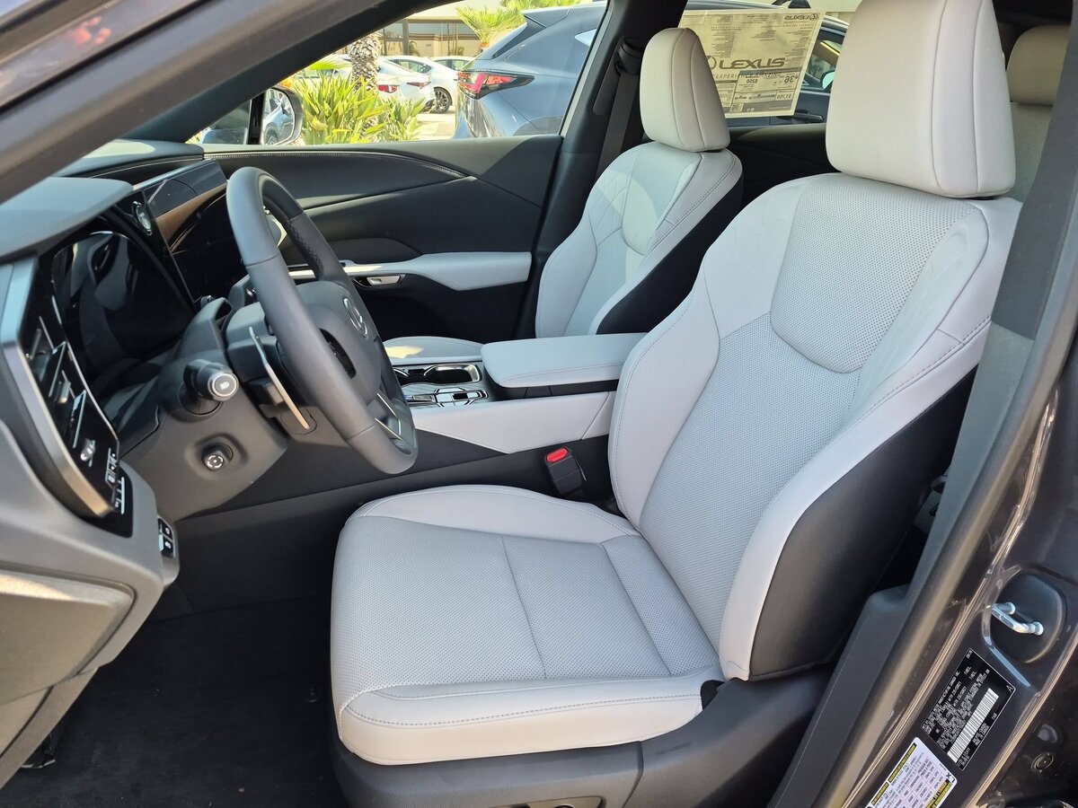 New 2026 Lexus RX 350h AWD/4WD image 11