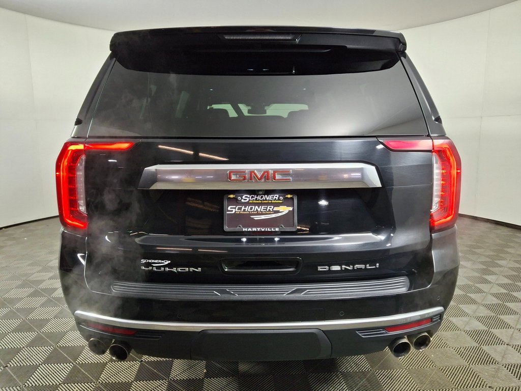 Used 2023 GMC Yukon XL Denali image 4