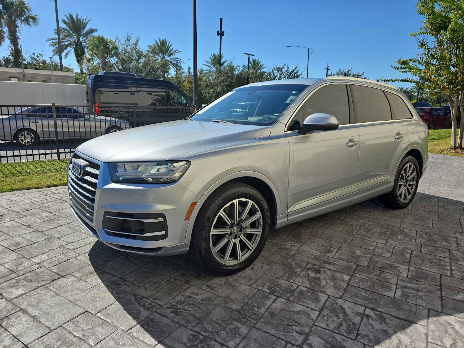 Used 2018 Audi Q7 3.0T Prestige w/ Prestige Package image 9