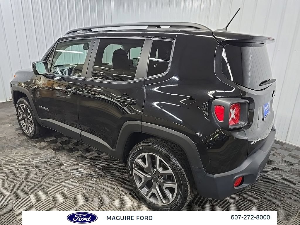 Used 2016 Jeep Renegade Latitude w/ Cold Weather Group AWD/4WD image 11