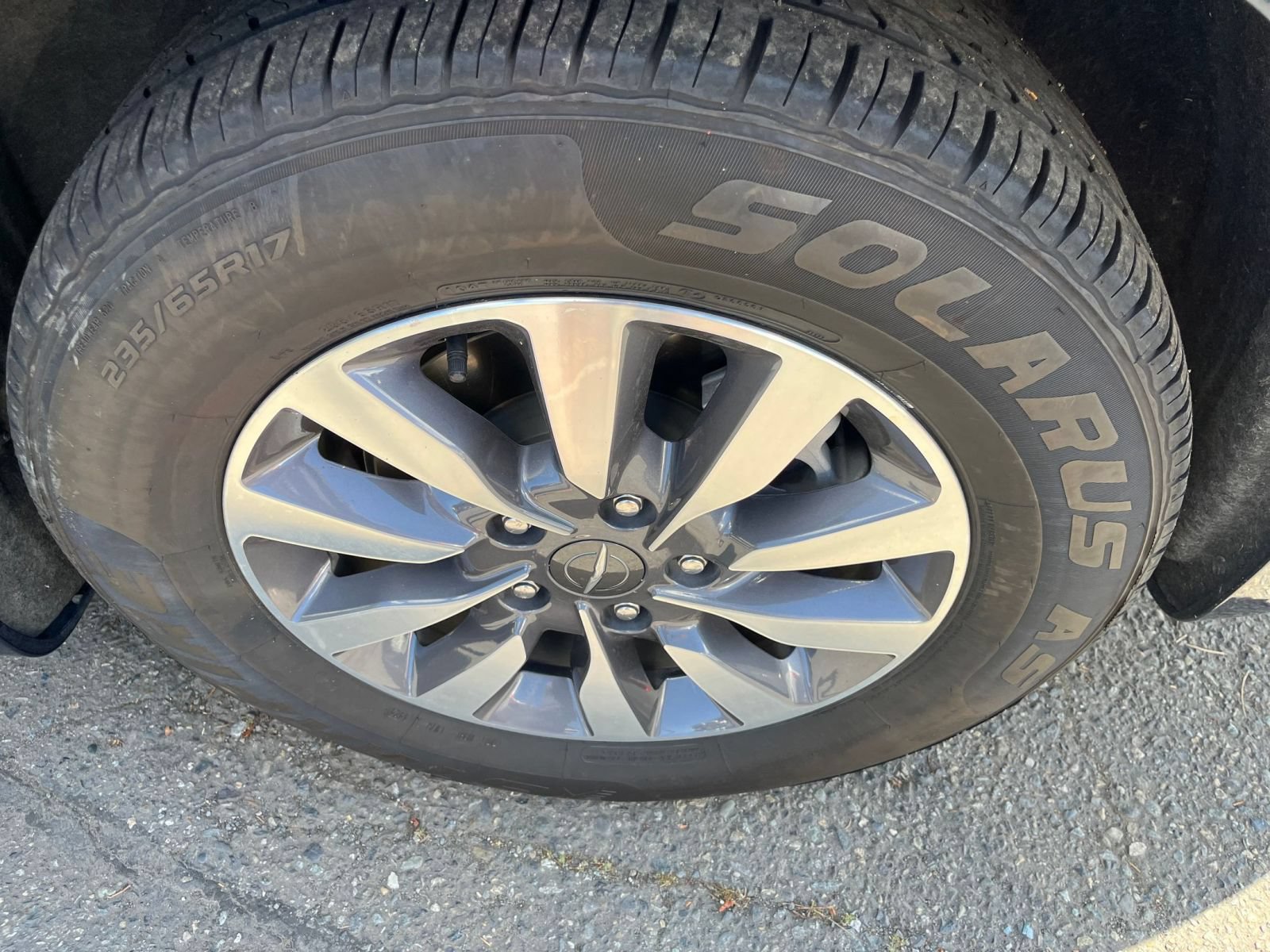 Used 2023 Chrysler Pacifica Touring-L FWD image 33