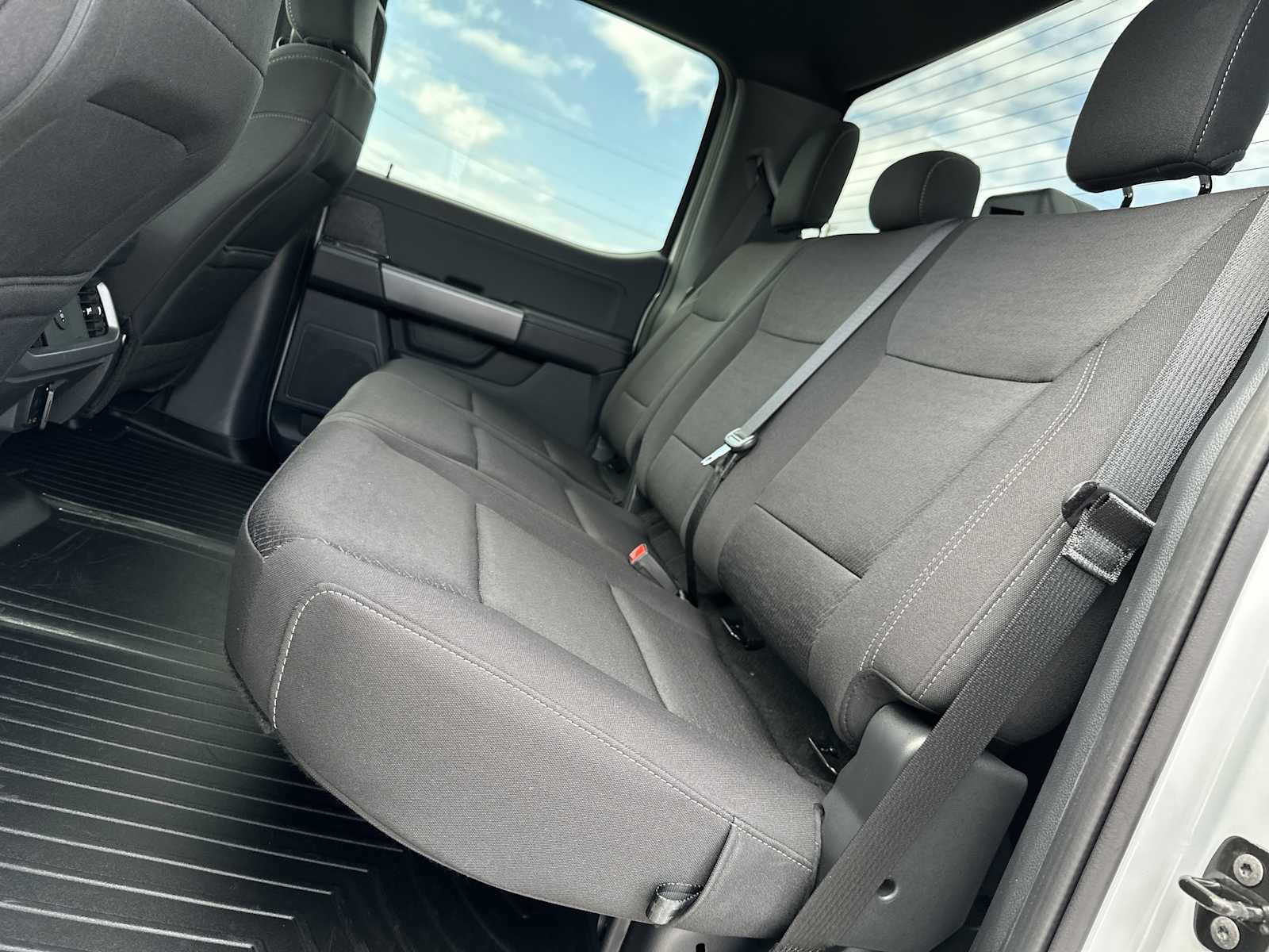 Used 2025 Ford F150 XLT w/ Equipment Group 301A Standard image 24