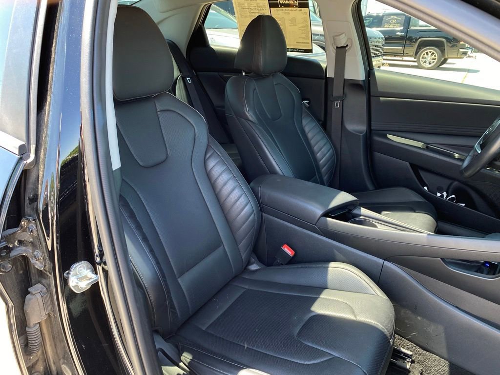 Used 2024 Hyundai Elantra Limited FWD image 31