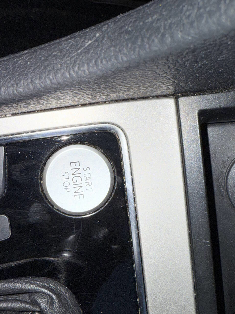 Used 2020 Volkswagen Passat 2.0T SE image 43