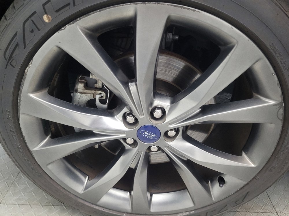 Used 2016 Ford Edge Sport w/ Technology Package image 31