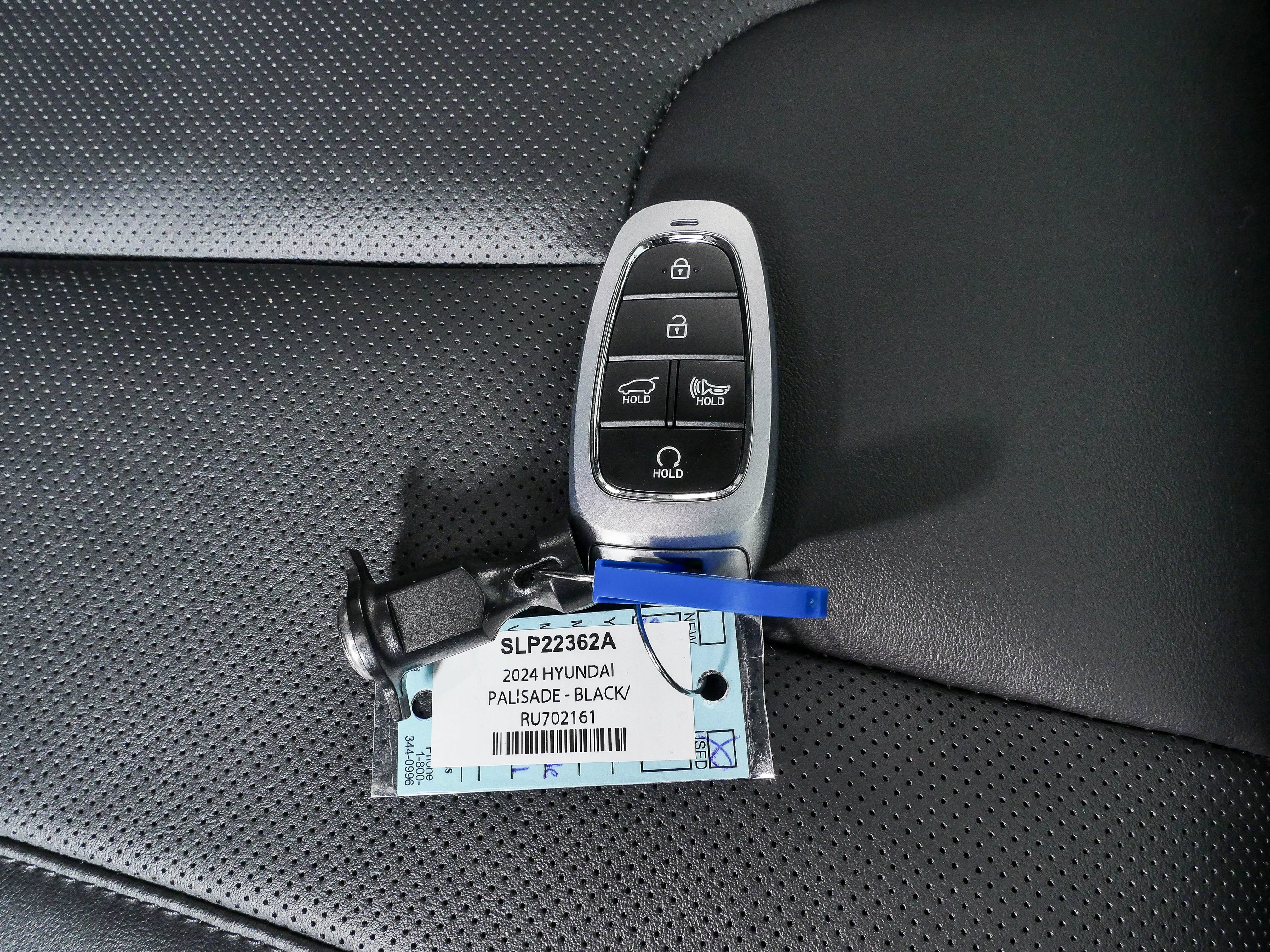 Used 2024 Hyundai Palisade SEL FWD image 25