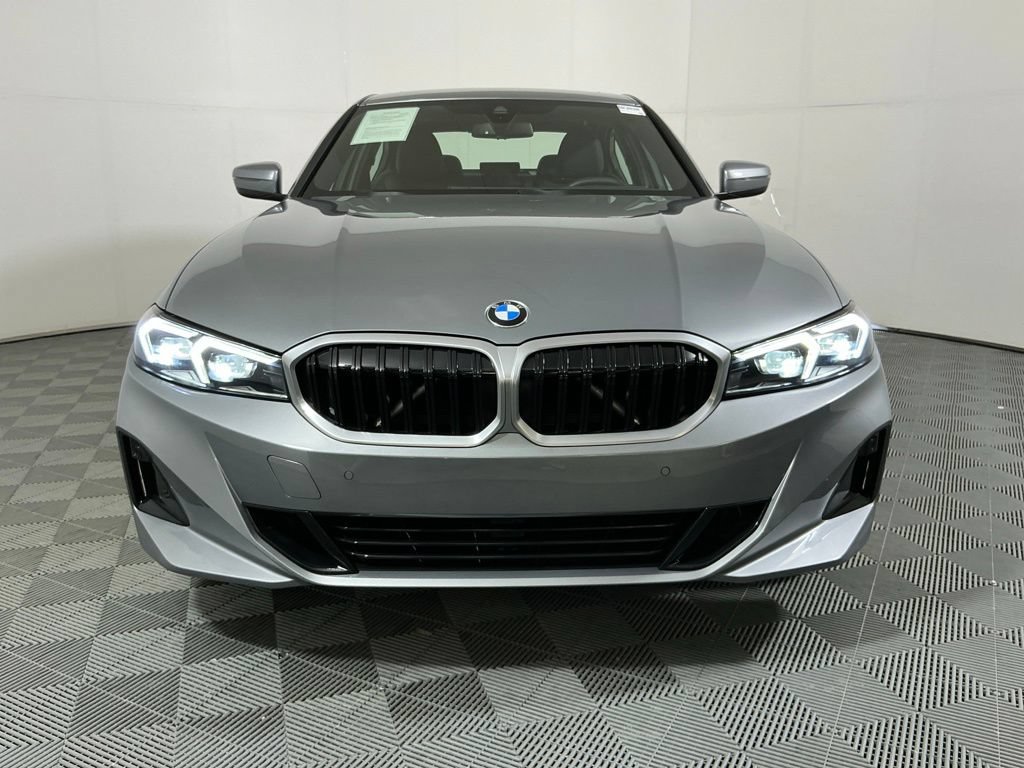Used 2025 BMW 330i Sedan w/ Convenience Package RWD image 2